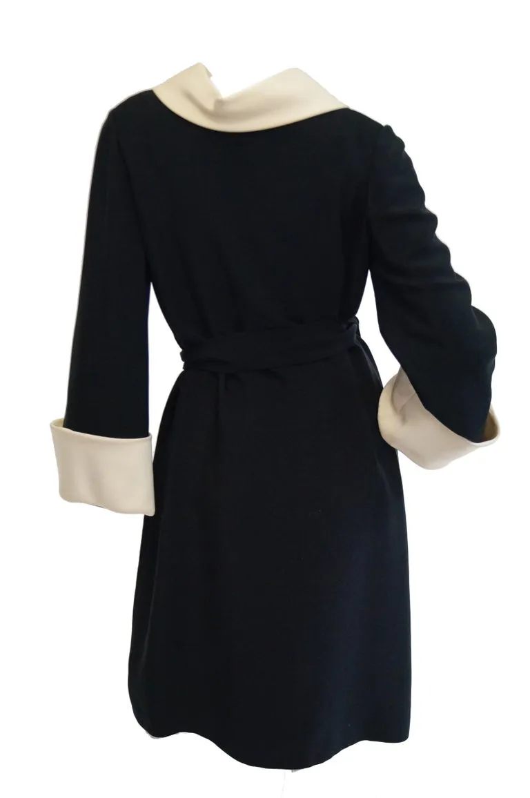 1960s Norman Norell Black and Cream Contrast Silk Shift Dress