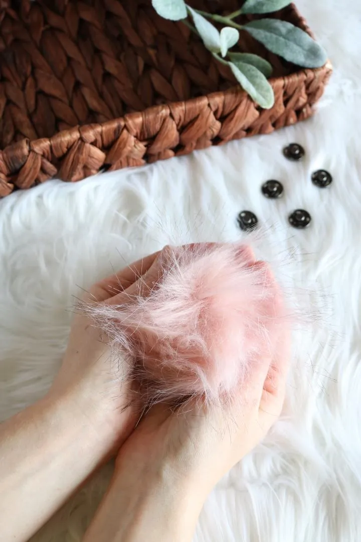 4" Faux Fur Pom-Pom