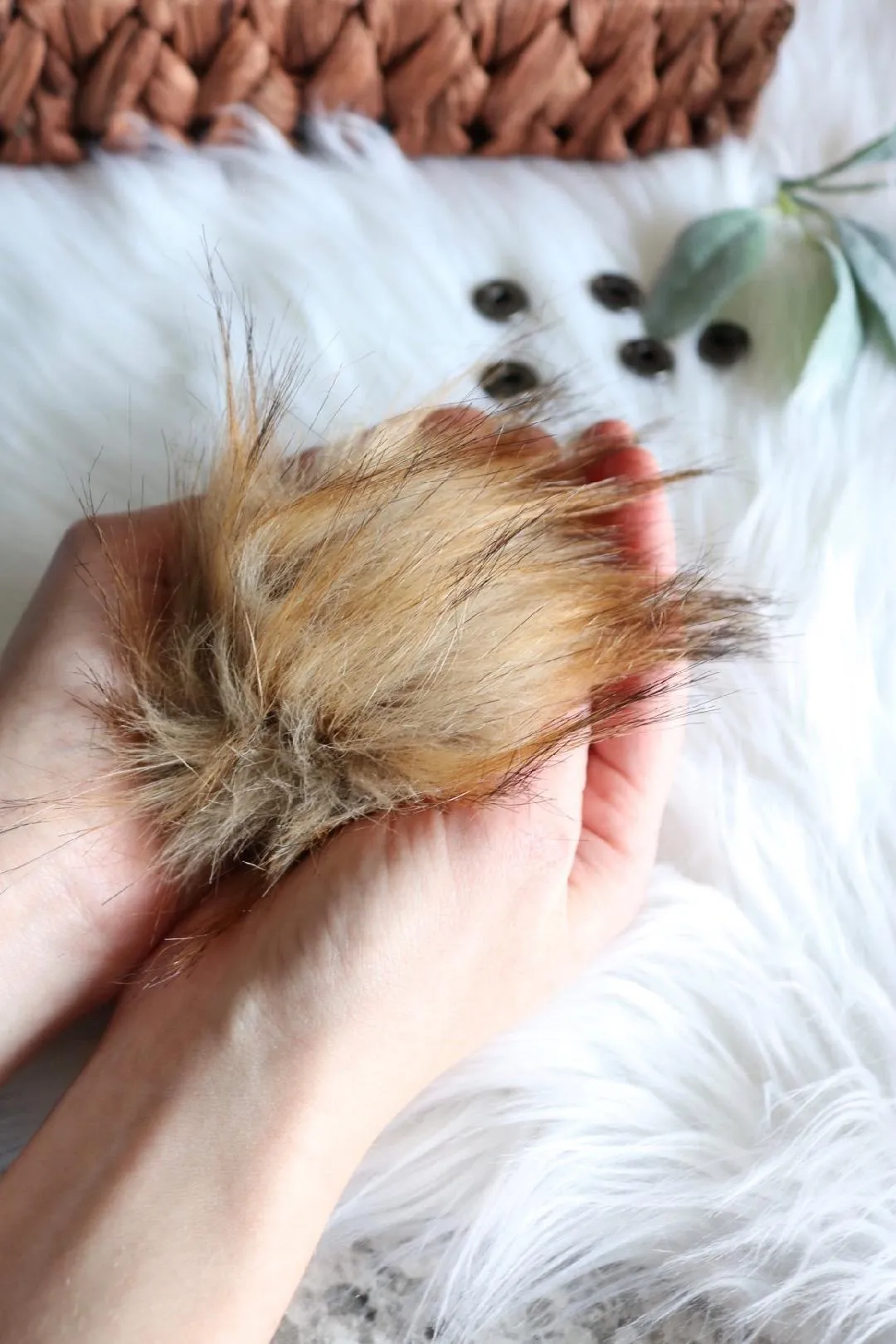 4" Faux Fur Pom-Pom